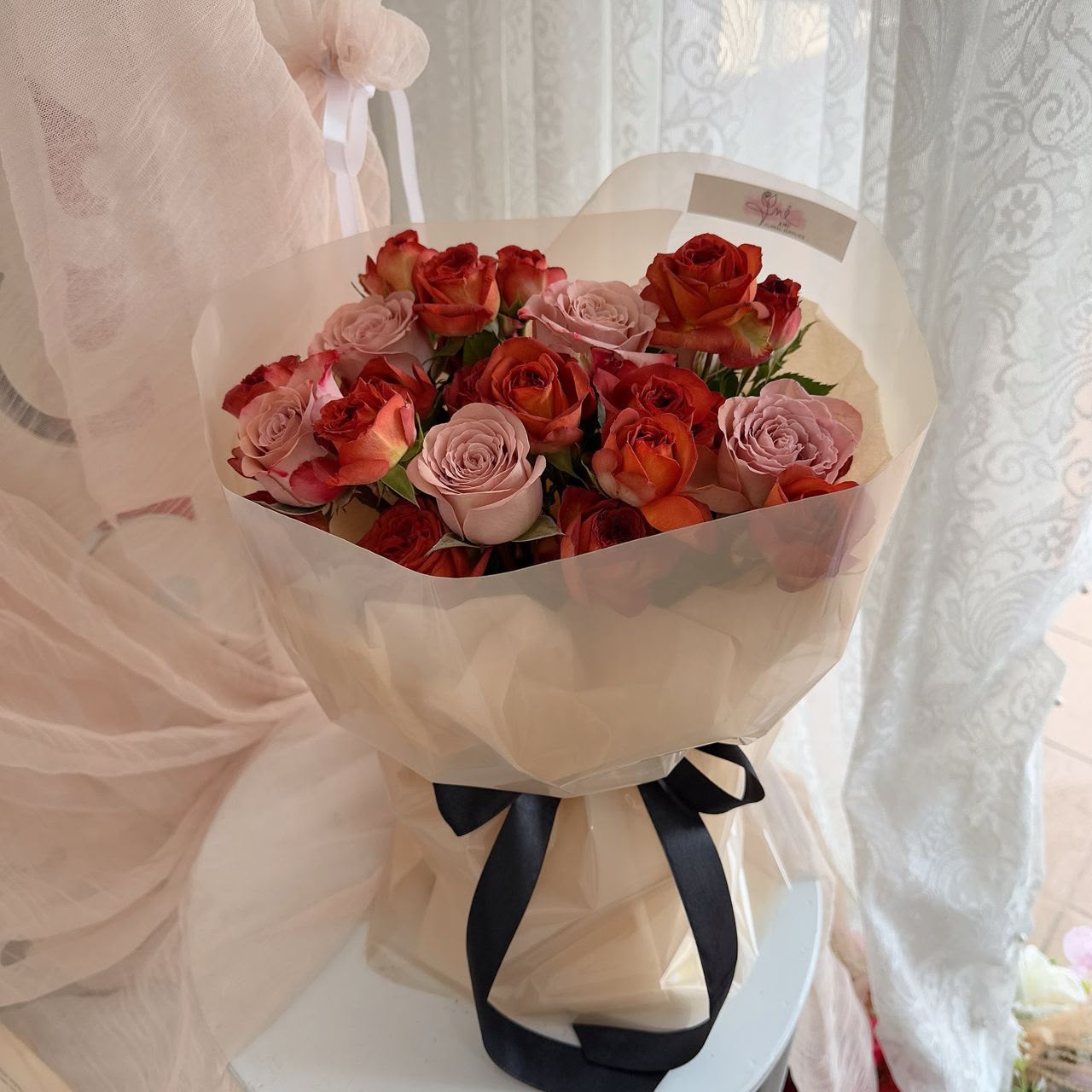 Coco bubble 01 | Fresh Rose Bouquet