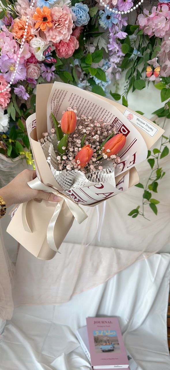 Golden Whisper | Fresh Flower Bouquet